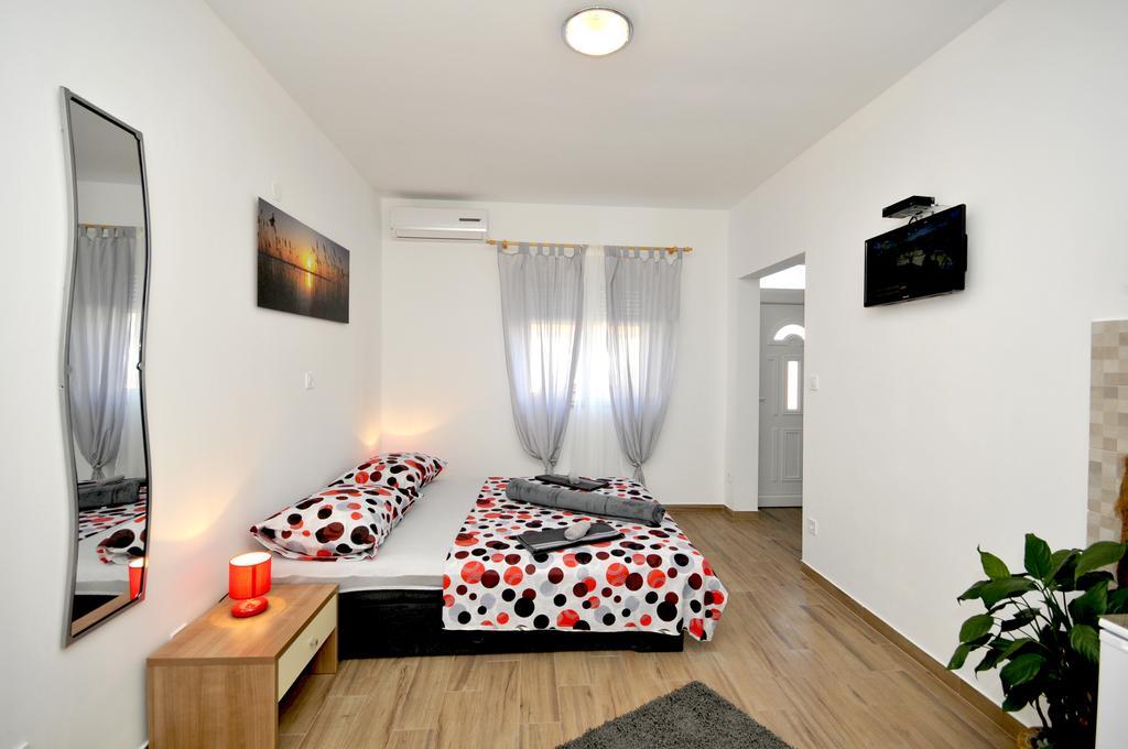 Apartments Josip Trogir Habitación foto
