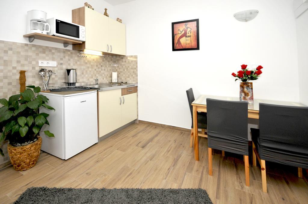 Apartments Josip Trogir Habitación foto