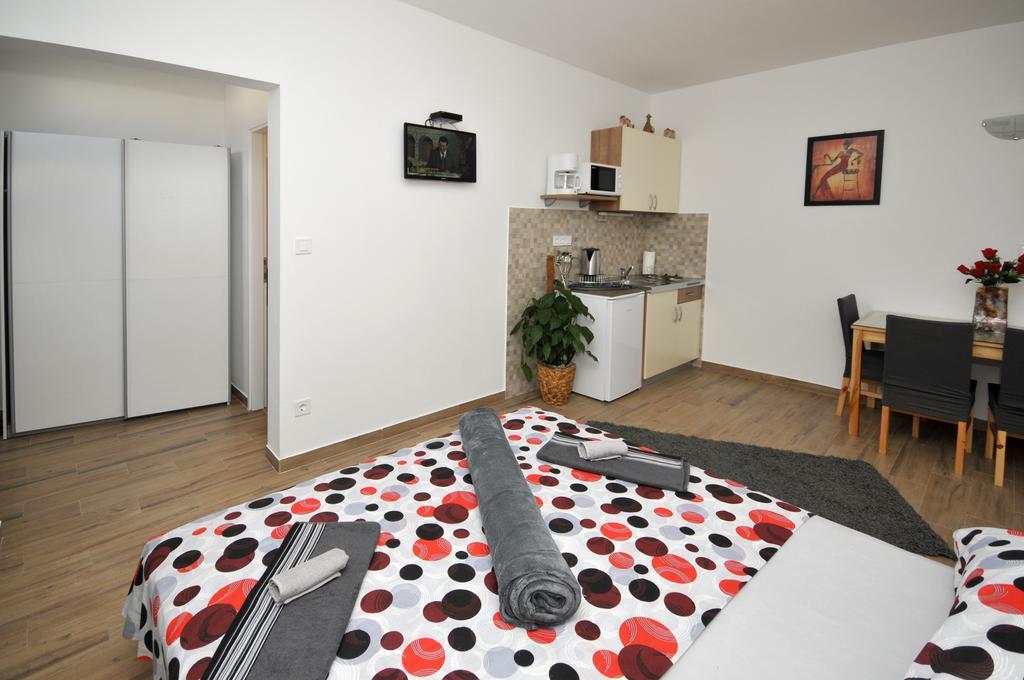Apartments Josip Trogir Habitación foto