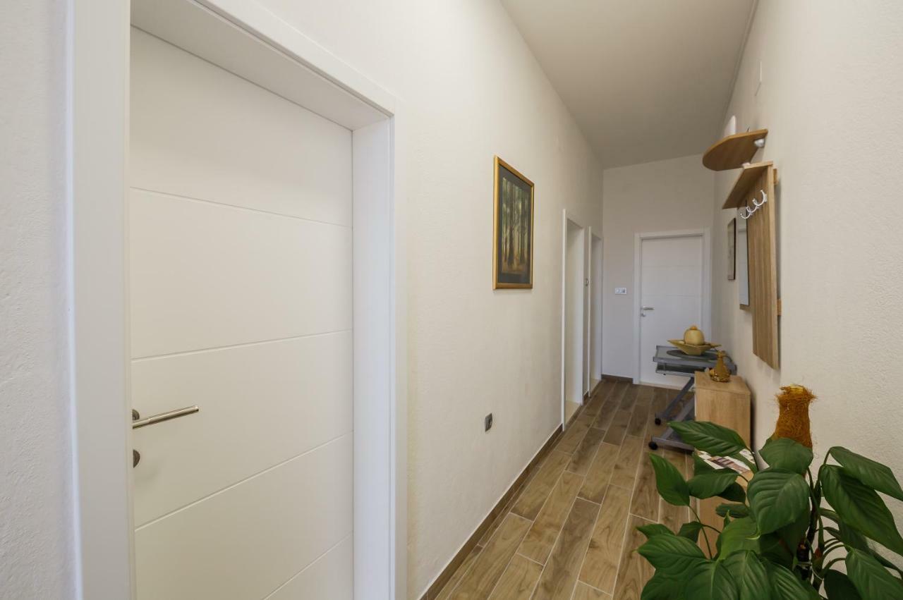 Apartments Josip Trogir Exterior foto